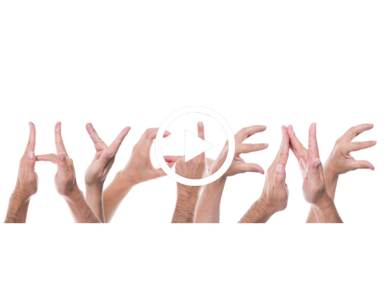 Videovorschaubild zu einem Podcast zum Thema Multiresistente Erreger auf dem Hände das Wort "Hygiene" darstellen.