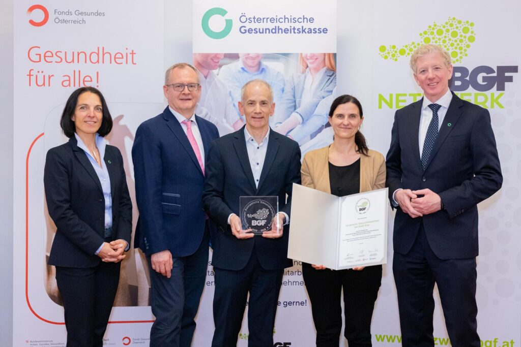 Gruppenbild bei der Übergabe des BGF-Gütesiegels für die GGZ